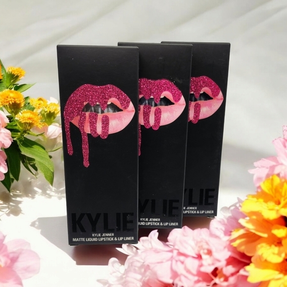 💋HOST PICK💋NIB Kylie Cosmetics Birthday Baddie Lip Kit - Picture 4 of 6